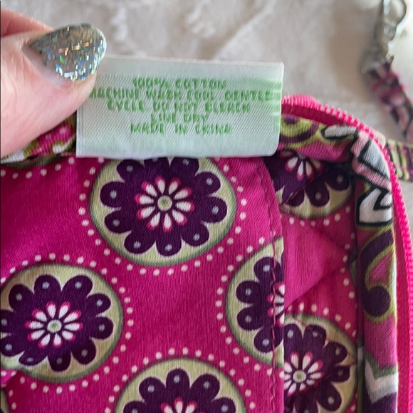 Vera Bradley Very Berry Paisley wristlet - Picture 12 of 12